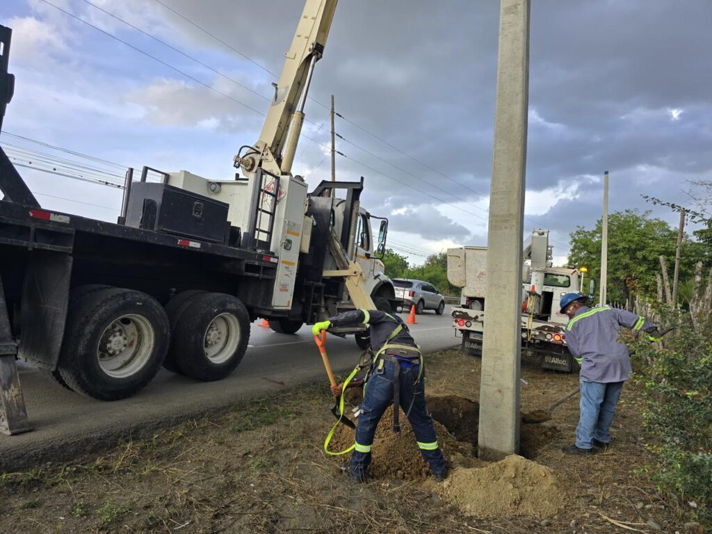 EDENORTE invierte más de RD$89 millones en rehabilitación de redes eléctricas en Pontón - Navarrete | 3 | EDENORTE invierte más de RD$89 millones en rehabilitación de redes eléctricas en Pontón - Navarrete - Noticias de hoy en República Dominicana | De Último Minuto