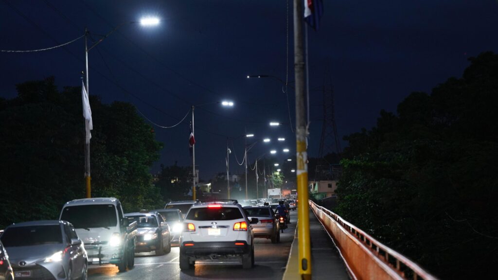 ASDN inaugura remozamiento e iluminación del puente La Barquita | 3 | ASDN inaugura remozamiento e iluminación del puente La Barquita - Noticias de hoy en República Dominicana | De Último Minuto