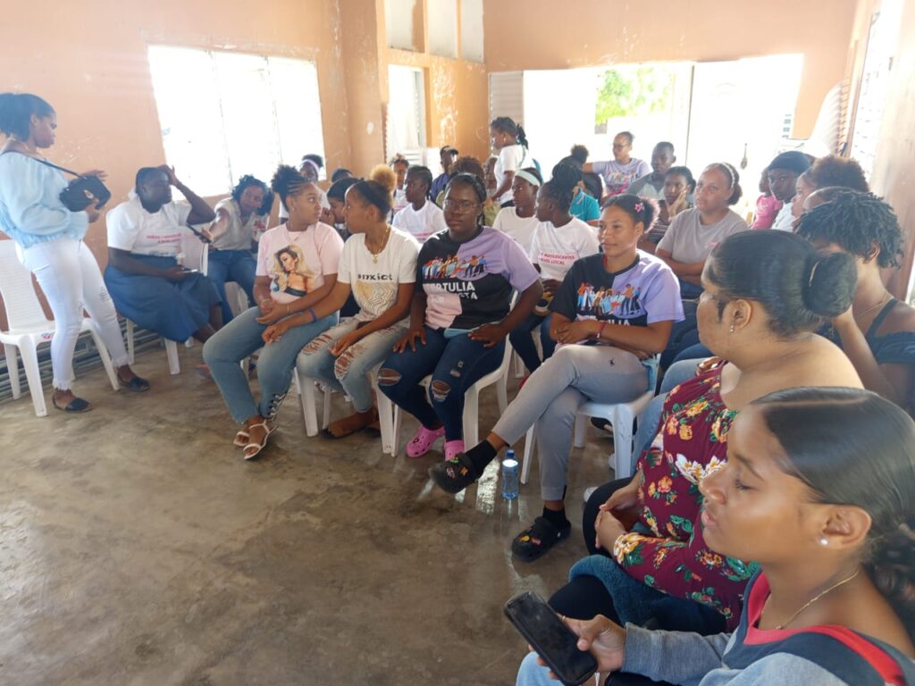 Fotografía y podcast: Nuevas armas del liderazgo Juvenil Feminista en el Sur - Noticias de hoy en República Dominicana | De Último Minuto