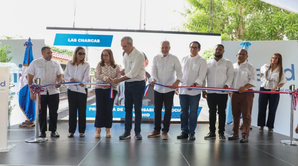 Abinader promete inversión en infraestructura de RD$1,025 millones en la región Norte - Noticias de hoy en República Dominicana | De Último Minuto