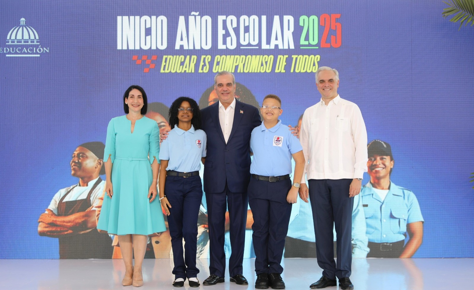 Presidente Abinader llama a los padres a acompañar y motivar a sus hijos en el nuevo año escolar 2025-2026