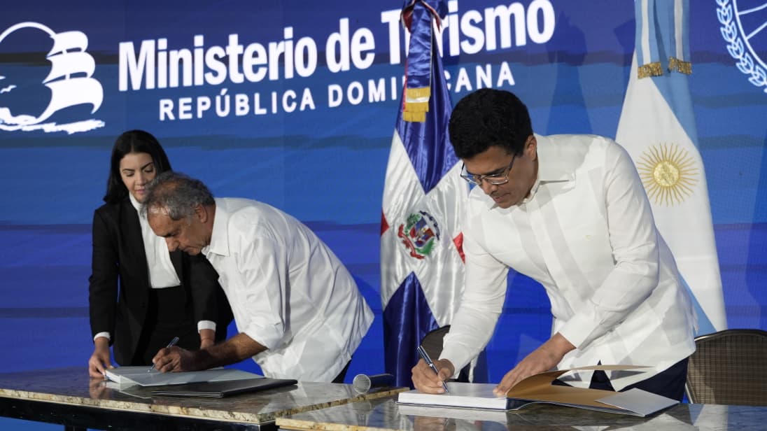 turismo: RD y Argentina firman acuerdo para fortalecer