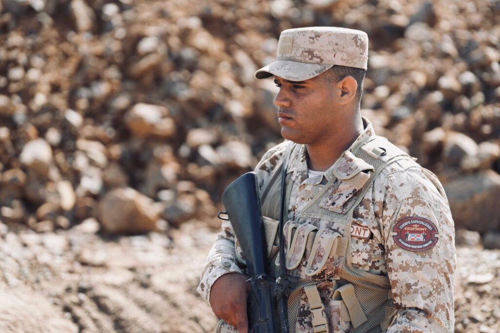 Autoridades dominicanas y estadounidenses recorren frontera domínico-haitiana | 9 | Autoridades dominicanas y estadounidenses recorren frontera domínico-haitiana - Noticias de hoy en República Dominicana | De Último Minuto