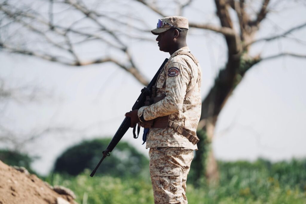 Autoridades dominicanas y estadounidenses recorren frontera domínico-haitiana | 8 | Autoridades dominicanas y estadounidenses recorren frontera domínico-haitiana - Noticias de hoy en República Dominicana | De Último Minuto