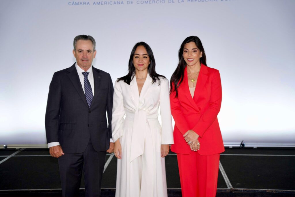 Faride Raful llama a sector privado al involucramiento social en la construcción de una RD más segura | 2 | Faride Raful llama a sector privado al involucramiento social en la construcción de una RD más segura - Noticias de hoy en República Dominicana | De Último Minuto