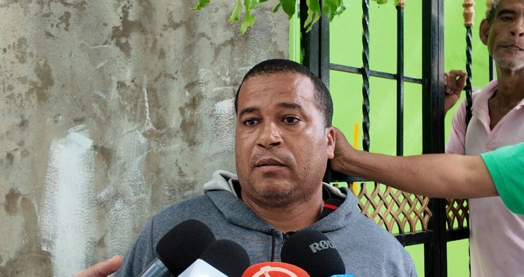 ”Era muy celosa”, dicen familiares y vecinos de mujer que se quitó la vida y envenenó a sus tres hijos | 2 | ”Era muy celosa”, dicen familiares y vecinos de mujer que se quitó la vida y envenenó a sus tres hijos - Noticias de hoy en República Dominicana | De Último Minuto