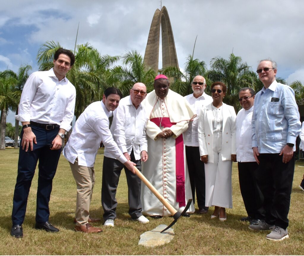 Inician construcción del Centro de Peregrinos de la Altagracia | 2 | Inician construcción del Centro de Peregrinos de la Altagracia - Noticias de hoy en República Dominicana | De Último Minuto