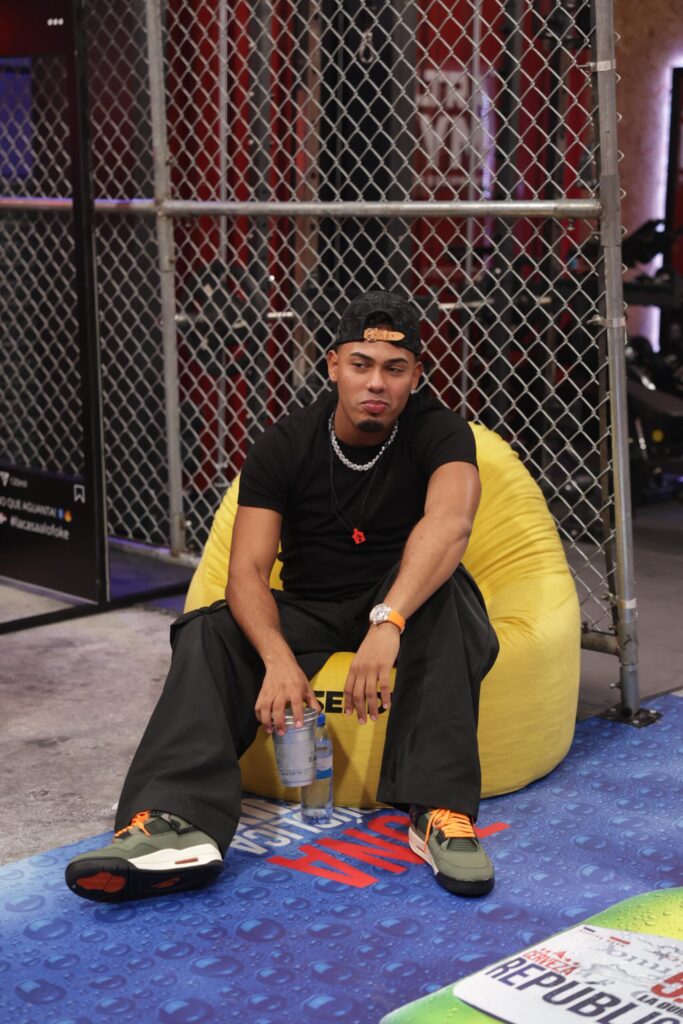 ¡De lujo! Myke Towers invitado esta noche en La Casa de Alofoke | 4 | ¡De lujo! Myke Towers invitado esta noche en La Casa de Alofoke - Noticias de hoy en República Dominicana | De Último Minuto