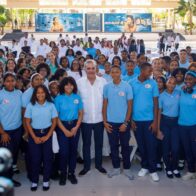 Abinader inaugura centro educativo en Enriquillo y se reúne con jóvenes en Barahona - Noticias de hoy en República Dominicana | De Último Minuto