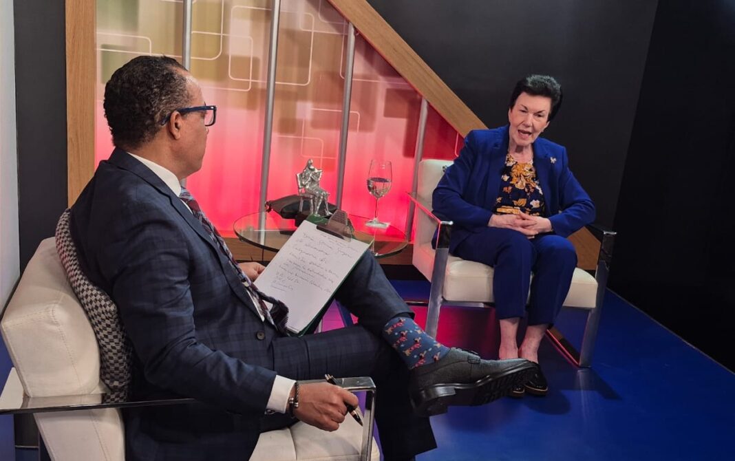 Exembajadora en Washington exhorta a sectores productivos a aprovechar nuevo contexto arancelario