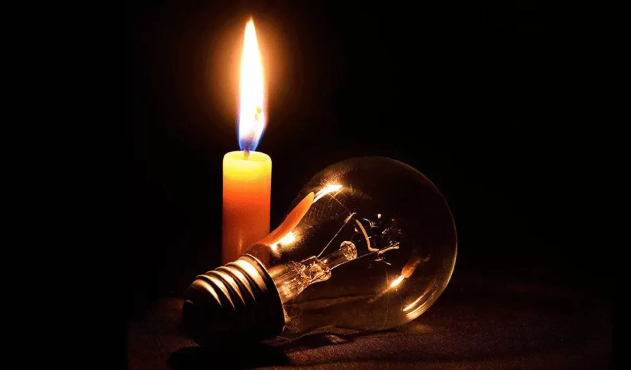 Moradores de Invivienda al grito por constantes apagones y alzas en la factura eléctrica