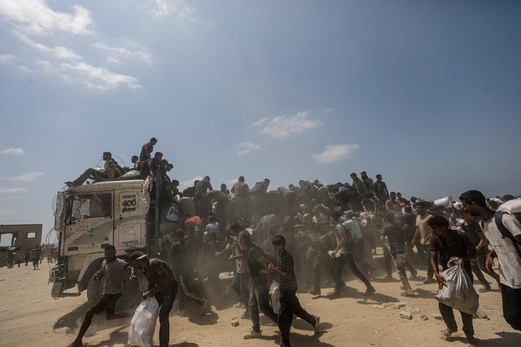 Israel: en última semana ingresaron 270 camiones al día en Gaza, frente a 600 necesarios