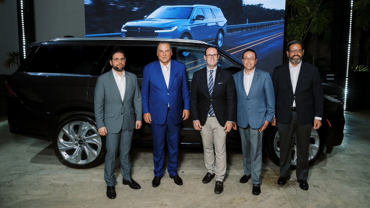 Grupo Viamar presenta la nueva Lincoln Navigator, un “santuario sobre ruedas” que redefine el lujo y la conectividad