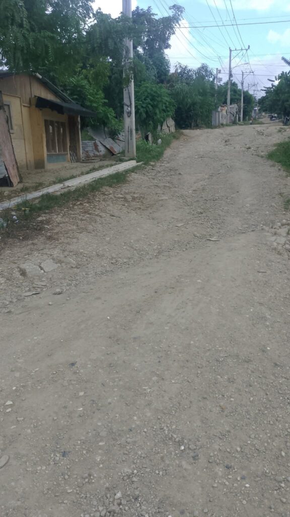 Moradores del barrio El Progreso reclaman arreglo de calles en Los Alcarrizos | 2 | Moradores del barrio El Progreso reclaman arreglo de calles en Los Alcarrizos - Noticias de hoy en República Dominicana | De Último Minuto