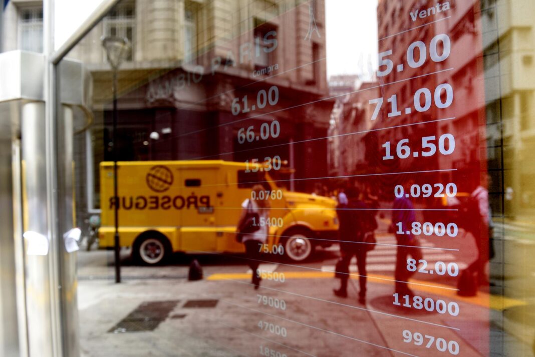 Las proyecciones de inflación en Argentina suben al 28,2 % para 2025