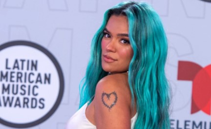 ¡Con merengue! Karol G llega a un billón de visualizaciones en YouTube