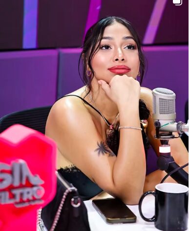 Karola aconseja a Sandra Berrocal sobre su relación con Ariel: "lo que no sirve se va" | 2 | Karola aconseja a Sandra Berrocal sobre su relación con Ariel: "lo que no sirve se va"