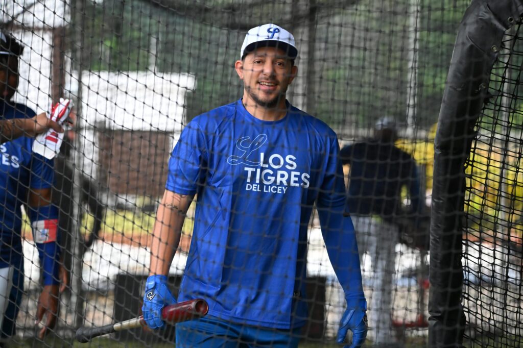 Rojas Jr. y Adames lideran integraciones del los Tigres del Licey | 3 | Rojas Jr. y Adames lideran integraciones del los Tigres del Licey - Noticias de hoy en República Dominicana | De Último Minuto