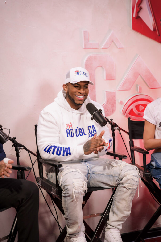 Crazy Design confiesa que "amoríos" con Crusita fue una estrategia que se salió de control | 2 | Crazy Design confiesa que "amoríos" con Crusita fue una estrategia que se salió de control - Noticias de hoy en República Dominicana | De Último Minuto