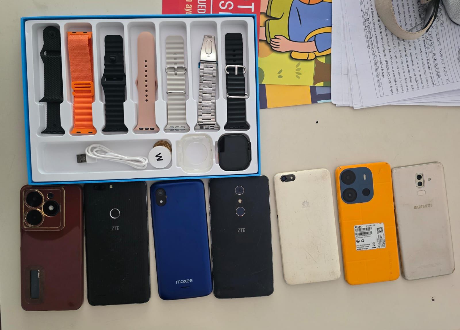 PN arresta mujer con varios celulares supuestamente robados en Licey al Medio - Noticias de hoy en República Dominicana | De Último Minuto