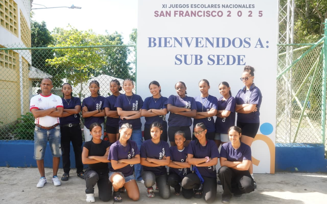 Salcedo recibe con alegría y entusiasmo a las delegaciones para la apertura de los XI Juegos Escolares Deportivos Nacionales San Francisco 2025 - Noticias de hoy en República Dominicana | De Último Minuto