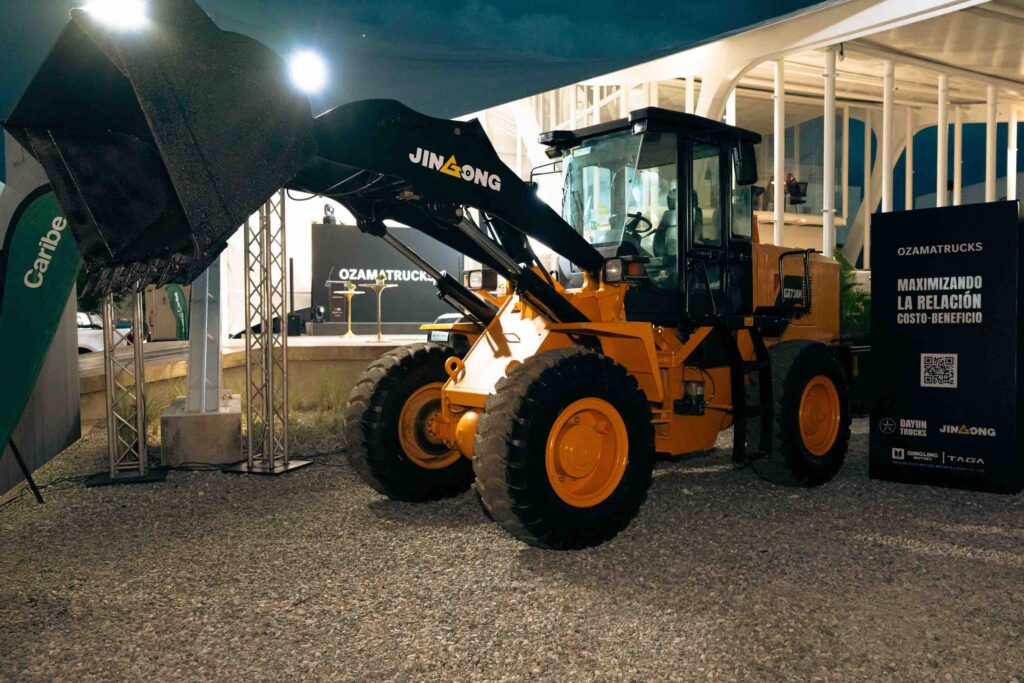 Ozamatrucks inaugura su Sucursal 27 de Febrero y reafirma su liderazgo en transporte de carga | 8 | Ozamatrucks inaugura su Sucursal 27 de Febrero y reafirma su liderazgo en transporte de carga - Noticias de hoy en República Dominicana | De Último Minuto