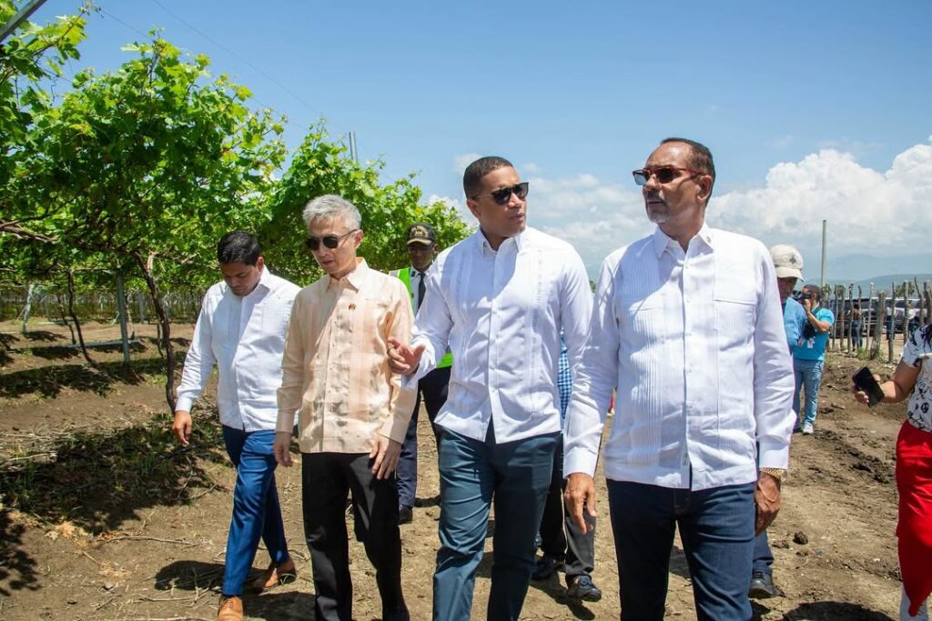 Proponen a San Juan de la Maguana como destino de inversión en encuentro con embajador chino | 2 | Proponen a San Juan de la Maguana como destino de inversión en encuentro con embajador chino - Noticias de hoy en República Dominicana | De Último Minuto