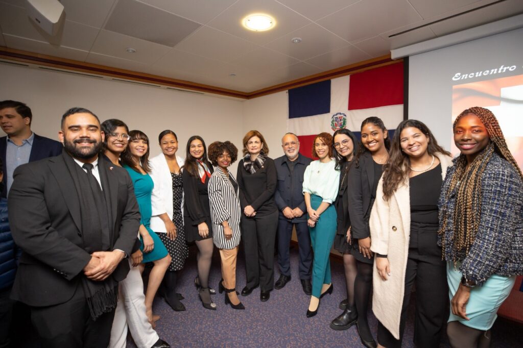 El franco suizo sube como la espuma y se cotiza a RD$80 mientras la diáspora dominicana allí se reduce | 3 | El franco suizo sube como la espuma y se cotiza a RD$80 mientras la diáspora dominicana allí se reduce - Noticias de hoy en República Dominicana | De Último Minuto