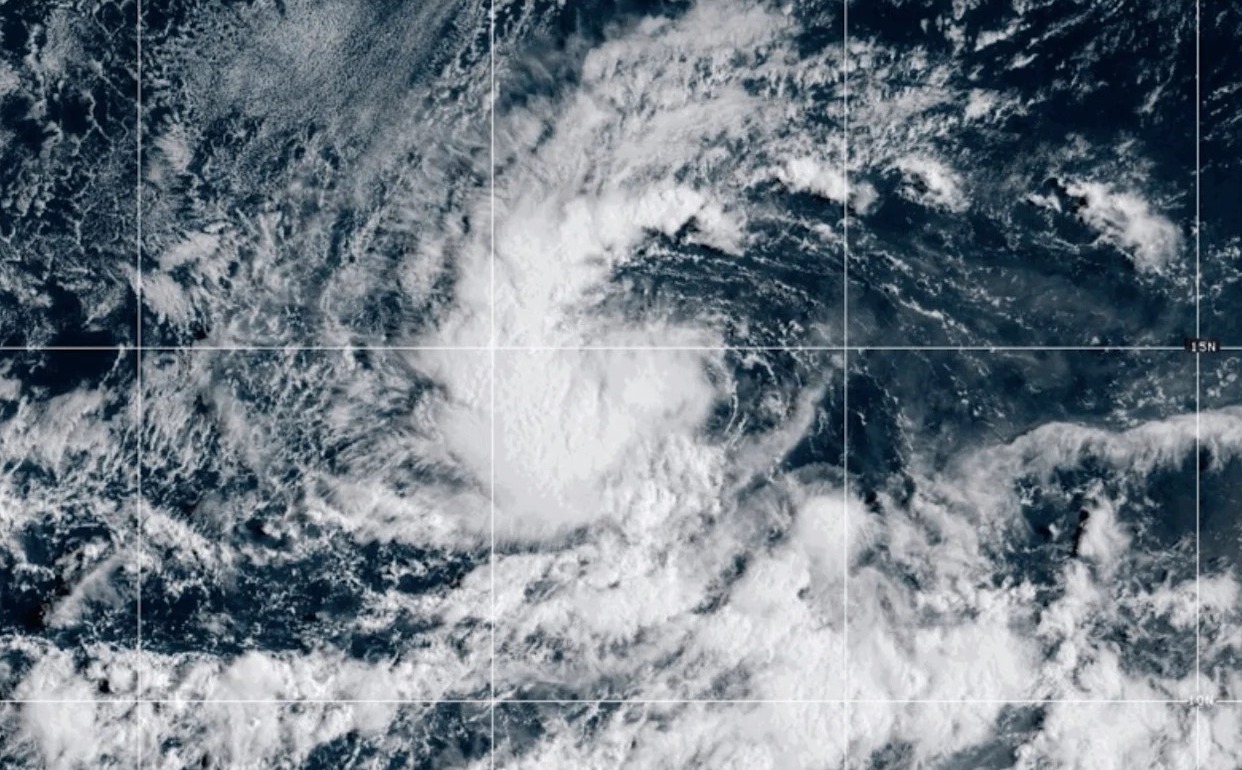 ¡ALERTA! Se activa onda tropical número 34 y podría convertirse en la tormenta Gabrielle