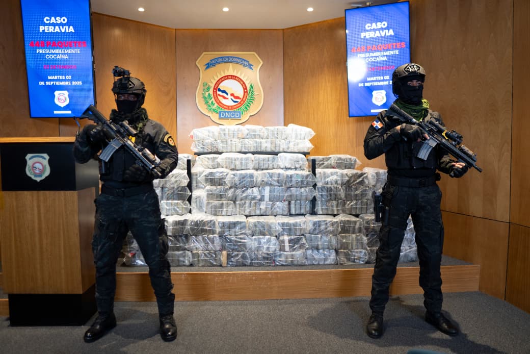 Golpe al narcotráfico: incautan 448 paquetes de presunta cocaína en Baní