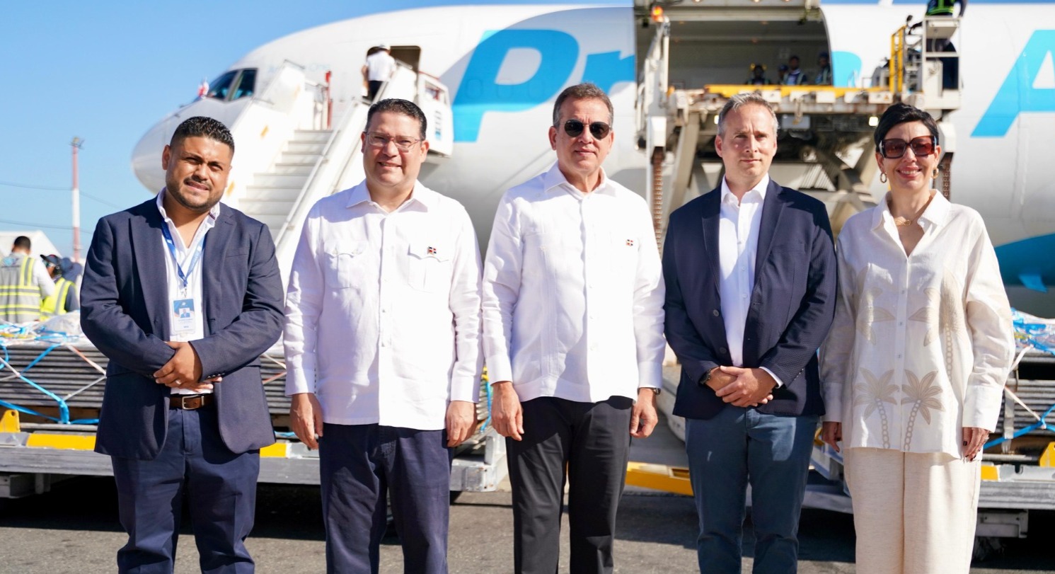 Llegada de primer vuelo de Amazon Air convierte a República Dominicana en hub logístico del Caribe