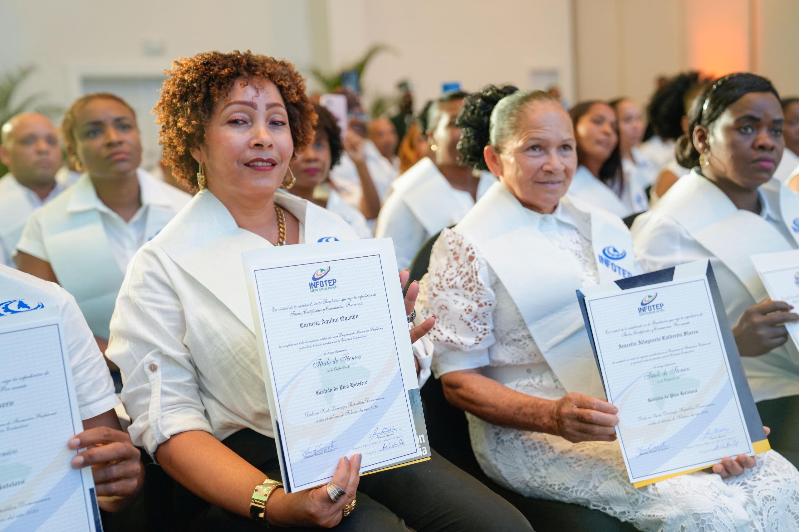INFOTEP gradúa 97 técnicos especializados en áreas claves de la industria turística en Punta Cana
