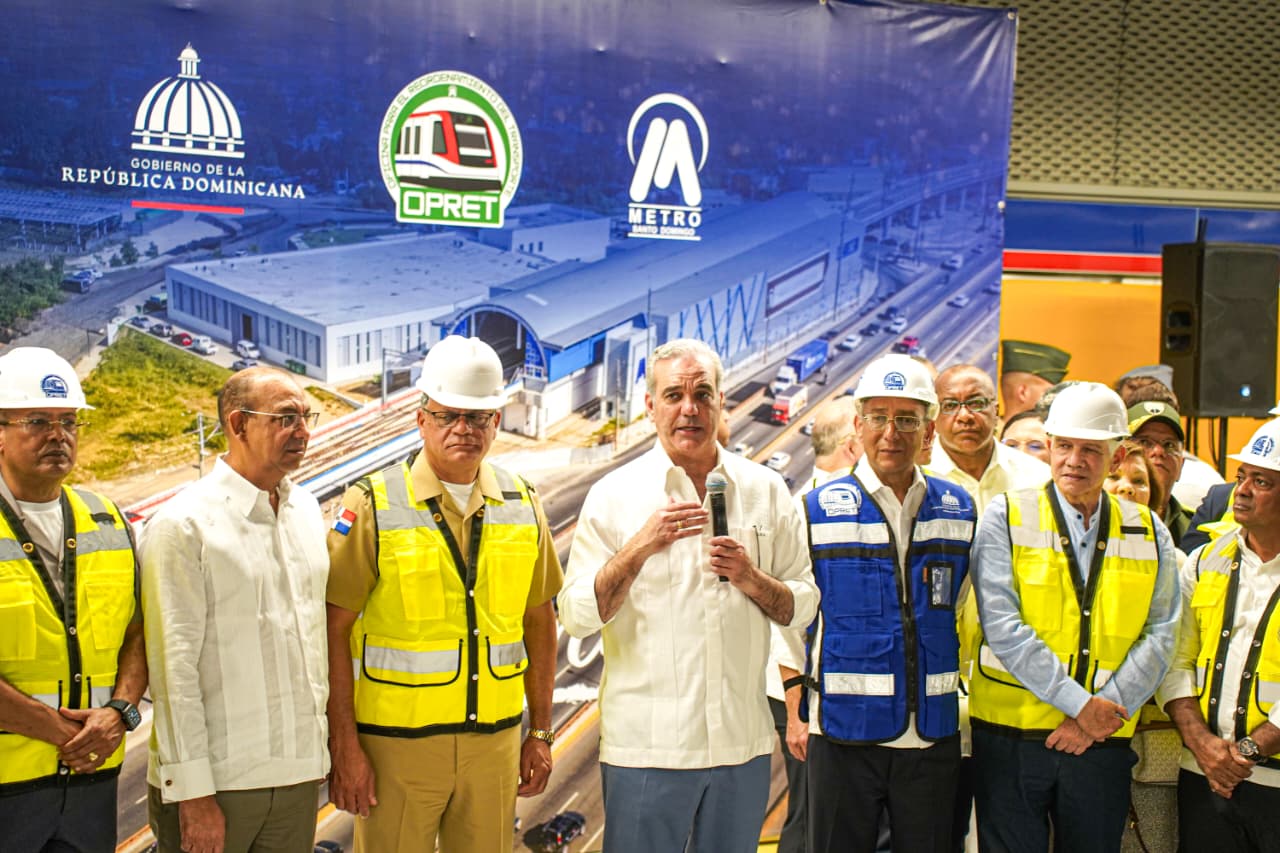Abinader califica como un éxito prueba del Metro en Los Alcarrizos; reitera apertura en febrero de 2026
