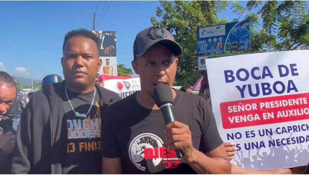 Comunitarios de Rincón de Yuboa reclaman puente seguro en la autopista Duarte | 3 | Comunitarios de Rincón de Yuboa reclaman puente seguro en la autopista Duarte - Noticias de hoy en República Dominicana | De Último Minuto