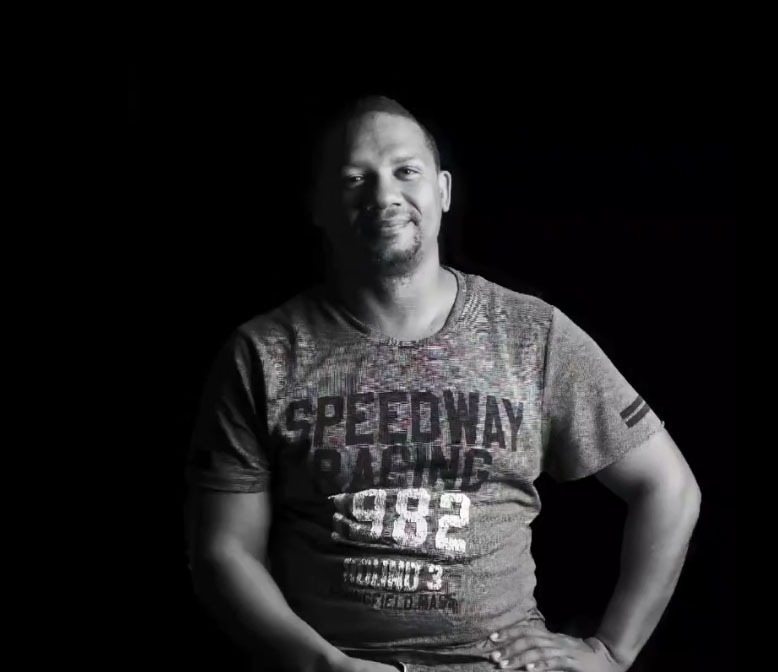 Fallece chofer de Telenoticias Aneudy García en accidente de tránsito en la avenida Sabana Larga del ensanche Ozama