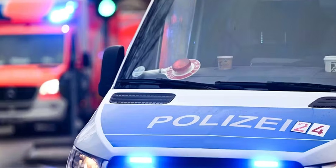 Coche embiste a una multitud en Berlín