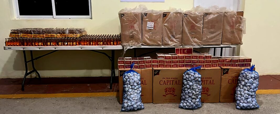 Ejército ocupa cargamento de cigarrillos, bebidas alcohólicas y ajo en operativo en Comendador, Elías Piña