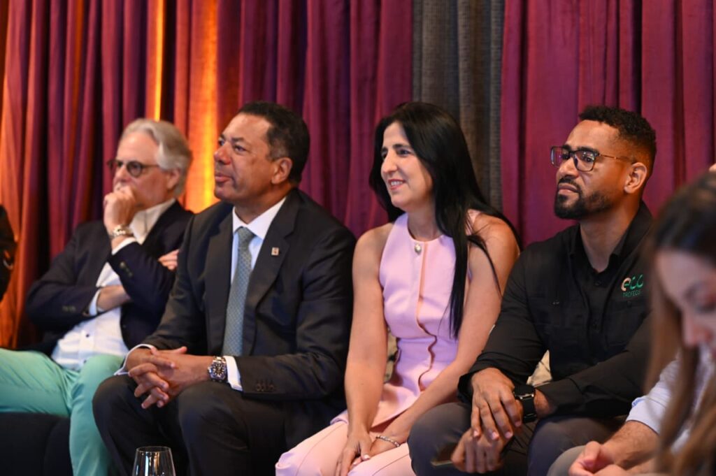 Cree Banreservas invierte más de RD$72 millones en proyectos innovadores | 3 | Cree Banreservas invierte más de RD$72 millones en proyectos innovadores - Noticias de hoy en República Dominicana | De Último Minuto