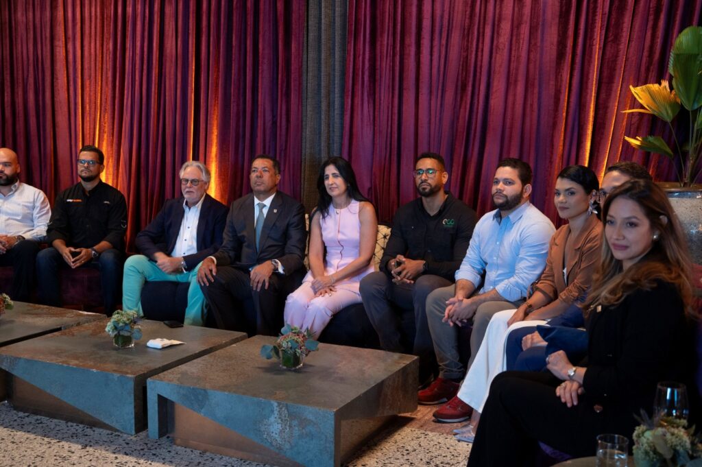 Cree Banreservas invierte más de RD$72 millones en proyectos innovadores | 2 | Cree Banreservas invierte más de RD$72 millones en proyectos innovadores - Noticias de hoy en República Dominicana | De Último Minuto