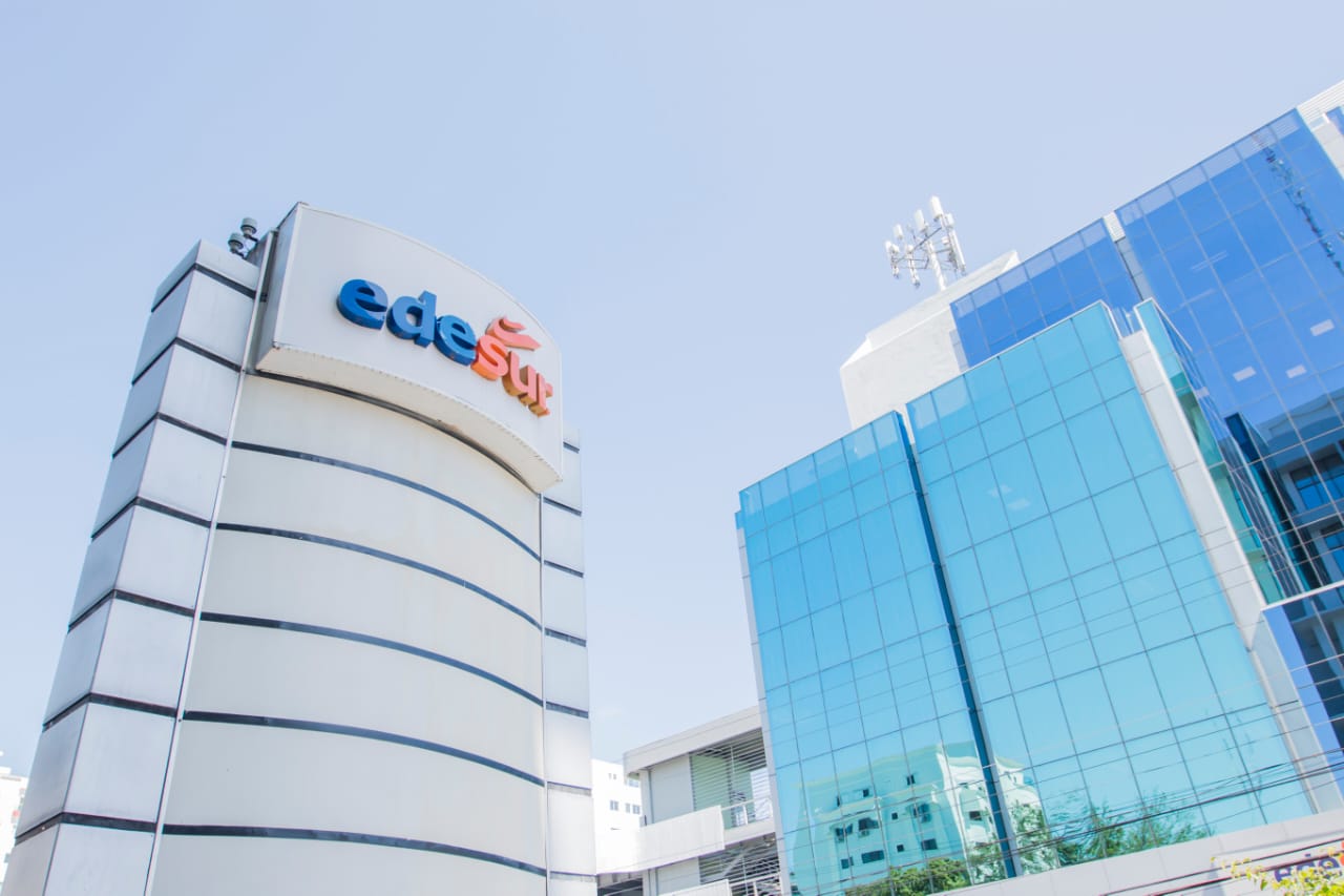 Oficina de Edesur dominicana.