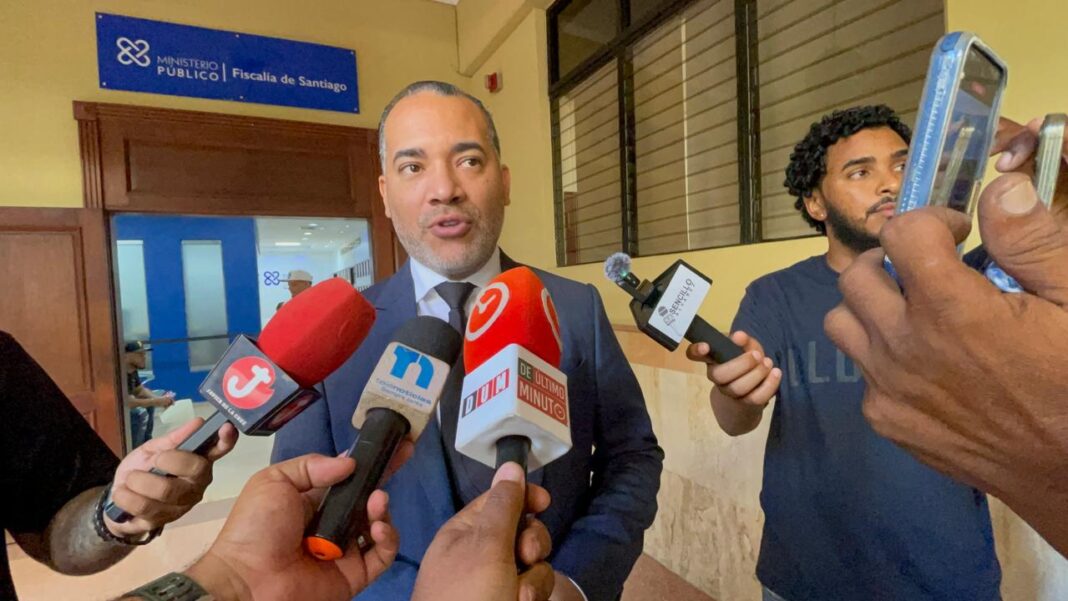 Abogado de joven abusada en Villa González, José Martínez Brito, confía en que hoy se conozca medida de coerción contra imputados