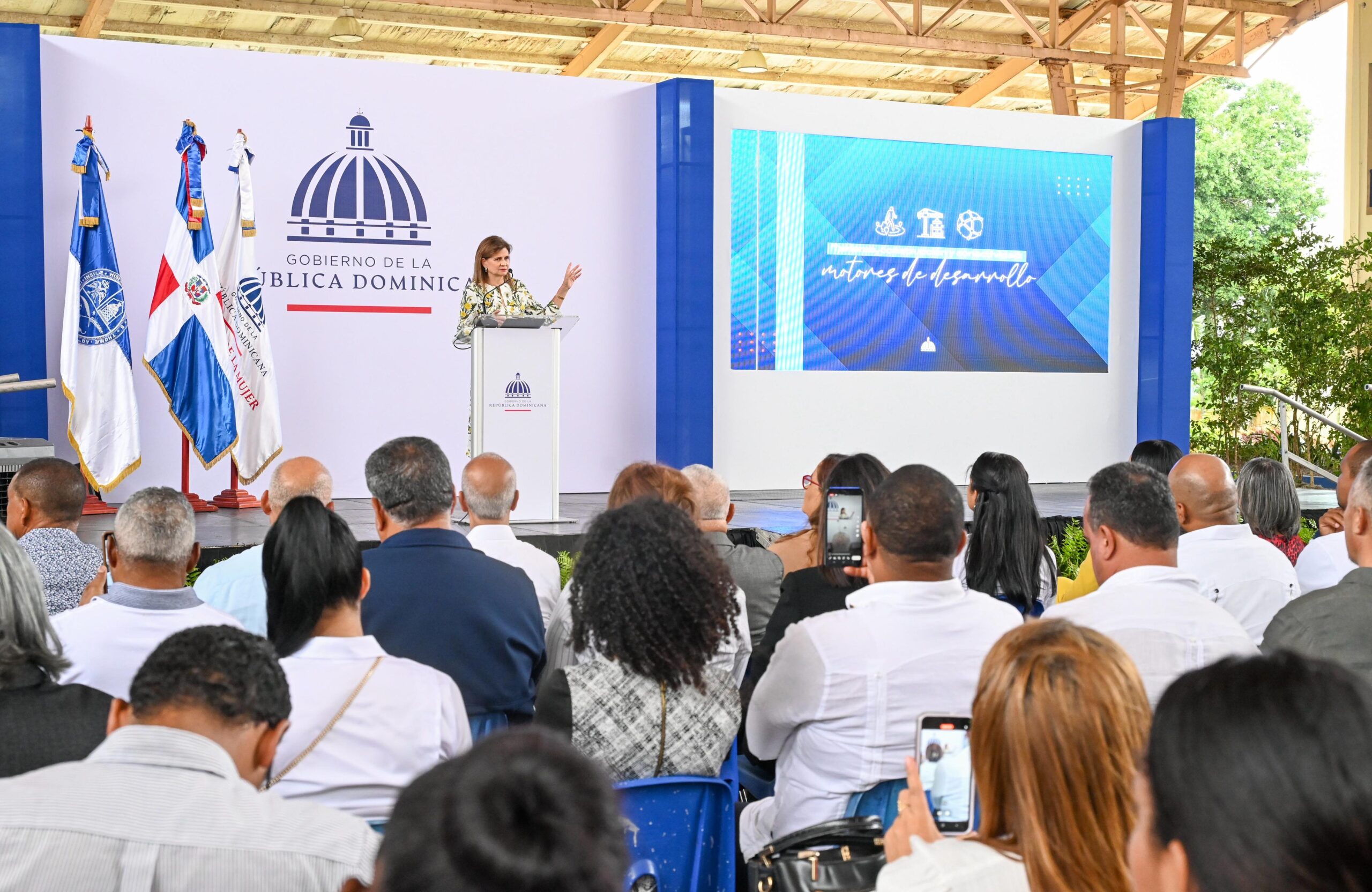 Vicepresidenta Raquel Peña dicta conferencia en La Altagracia
