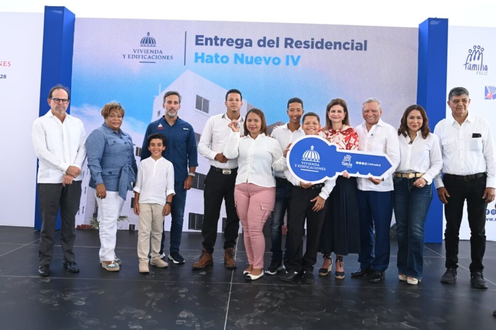 Banreservas financia 608 apartamentos entregados en Hato Nuevo por la vicepresidenta Raquel Peña - Noticias de hoy en República Dominicana | De Último Minuto