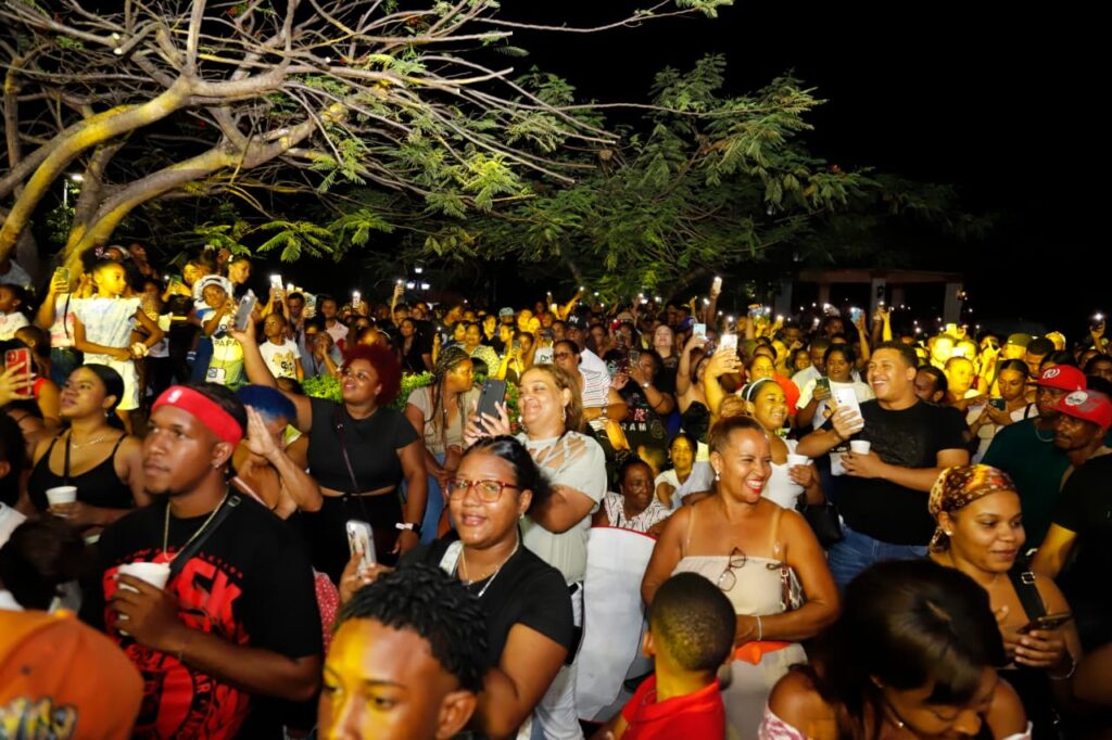 Blachy, Bonny Cepeda, Shadow Blow y Teodoro Reyes hacen historia en Imbert - Noticias de hoy en República Dominicana | De Último Minuto