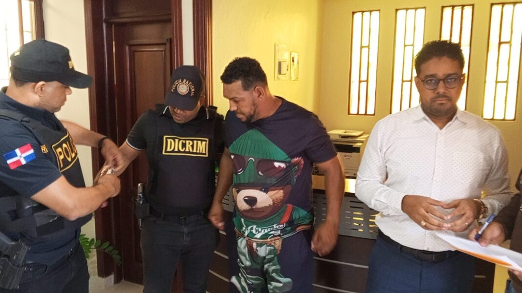 Se entrega hombre que era buscado por agredir con un bate a otro ciudadano en Mao, Valverde