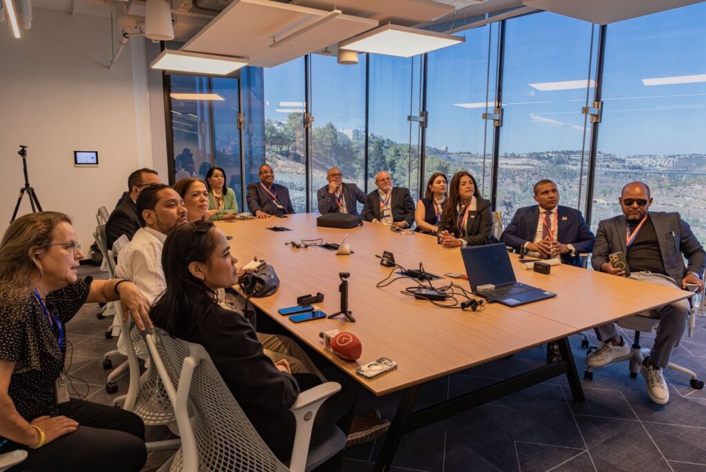 Mois Navon: la tecnología necesita regulación ética para transformar el mundo - Noticias de hoy en República Dominicana | De Último Minuto