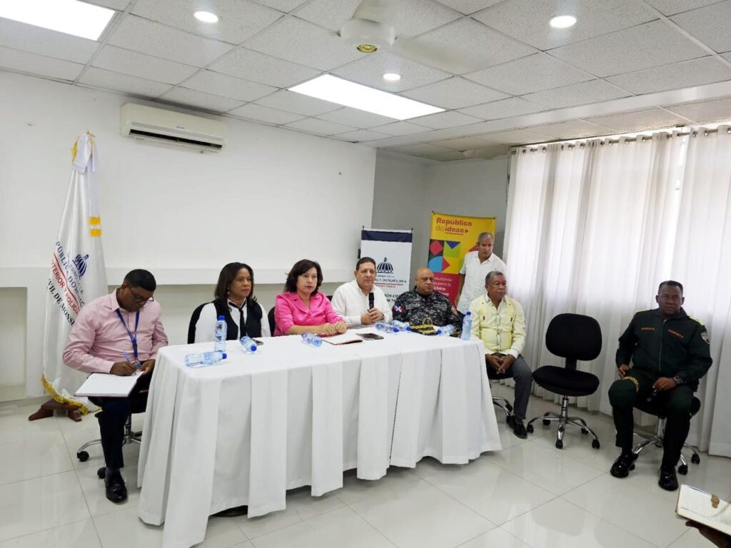 Viceministra de Interior y Policía encabeza encuentro de la Mesa de Seguridad en Monseñor Nouel | 2 | Viceministra de Interior y Policía encabeza encuentro de la Mesa de Seguridad en Monseñor Nouel - Noticias de hoy en República Dominicana | De Último Minuto