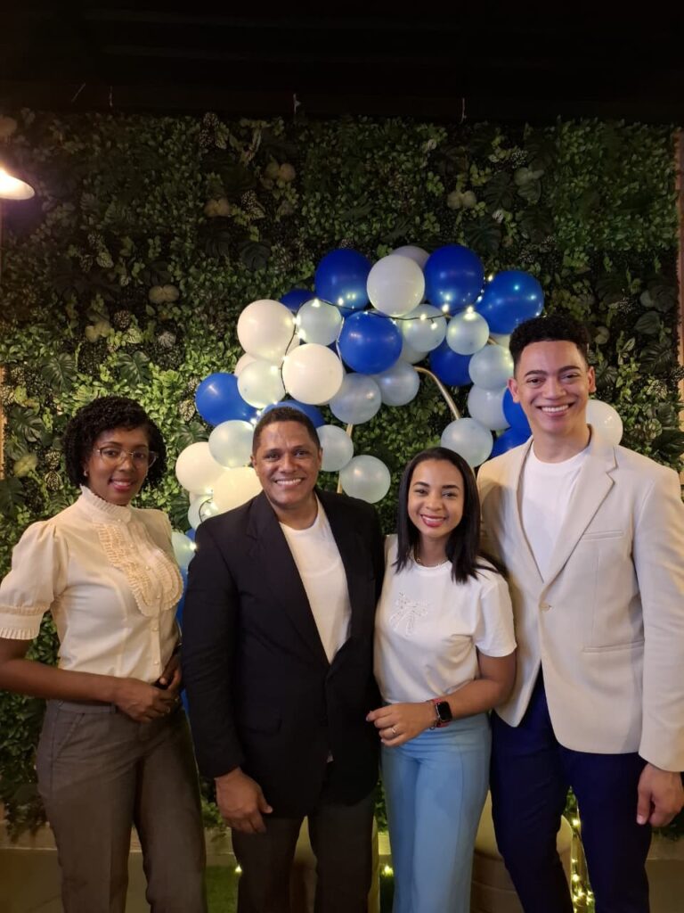 En Contacto Radio celebra su 4to aniversario con un emotivo encuentro de confraternidad y gratitud | 2 | En Contacto Radio celebra su 4to aniversario con un emotivo encuentro de confraternidad y gratitud - Noticias de hoy en República Dominicana | De Último Minuto