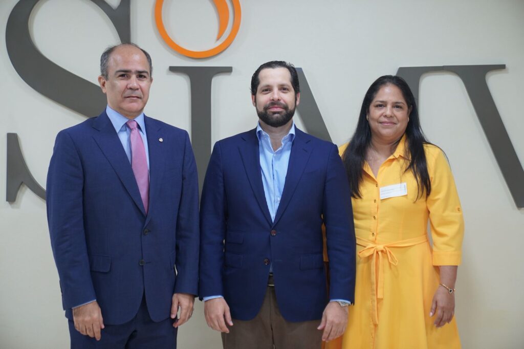 Final del Concurso sobre el Mercado de Capitales de la SIMV concluye con empate y reconocimiento conjunto | 3 | Final del Concurso sobre el Mercado de Capitales de la SIMV concluye con empate y reconocimiento conjunto - Noticias de hoy en República Dominicana | De Último Minuto