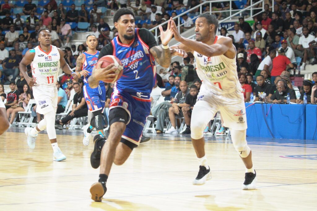 San Lázaro aplasta a Bameso con jugadores en llamas en el TBS Distrito 2025